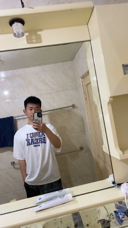 哈哈的第二张照片--汕头相亲服务中心