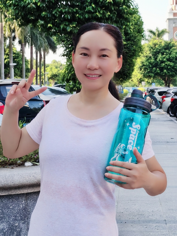 艳阳天的第三张照片--汕头相亲服务中心